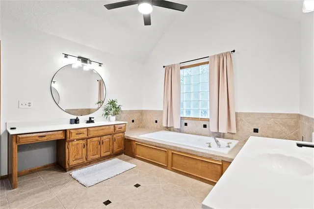 $575,000 | 7621 Lichtenauer Drive, Shawnee, KS 66217