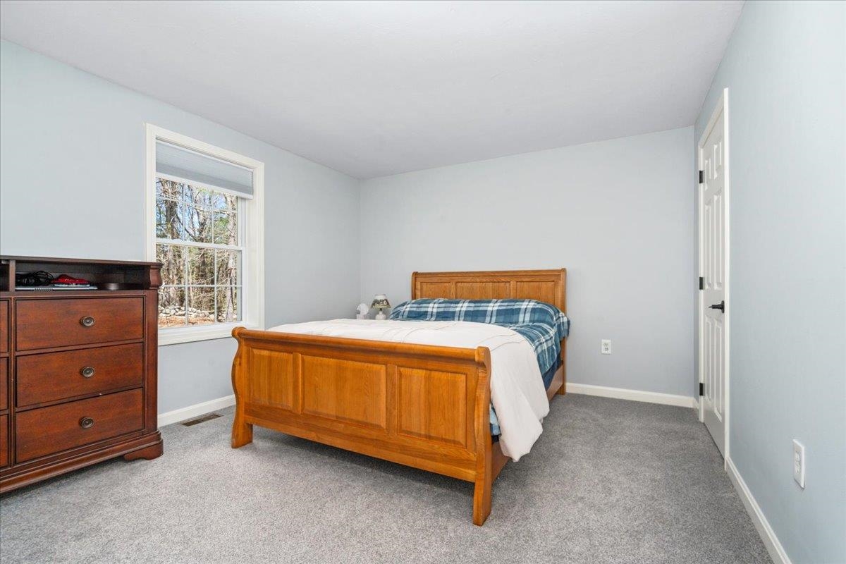 65 Township Road Pelham, NH 03076 - Photo 11 of 22