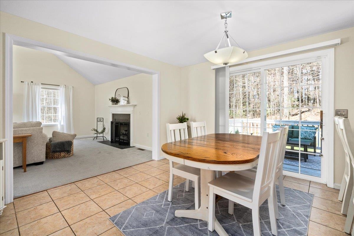 65 Township Road Pelham, NH 03076 - Photo 5 of 22