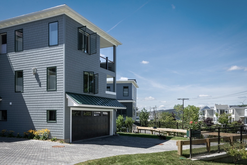 41 Cliff Road, Unit A Gloucester, MA 01930 - Photo 20 of 22