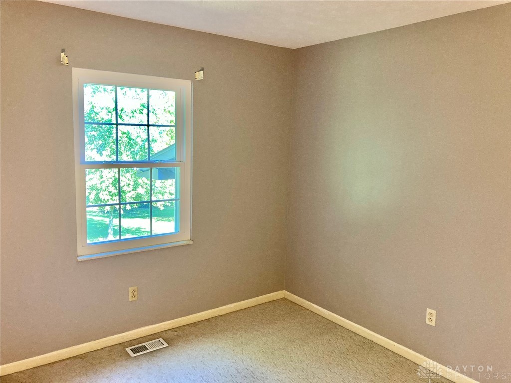 5620 Drake Road Piqua, OH 45356 - Photo 14 of 25 Gallery Image 14