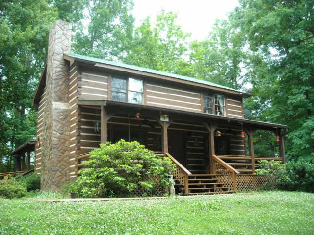 2960 Erwin Road Clarksville, TN 37043 - Photo 1 of 20 Front view
