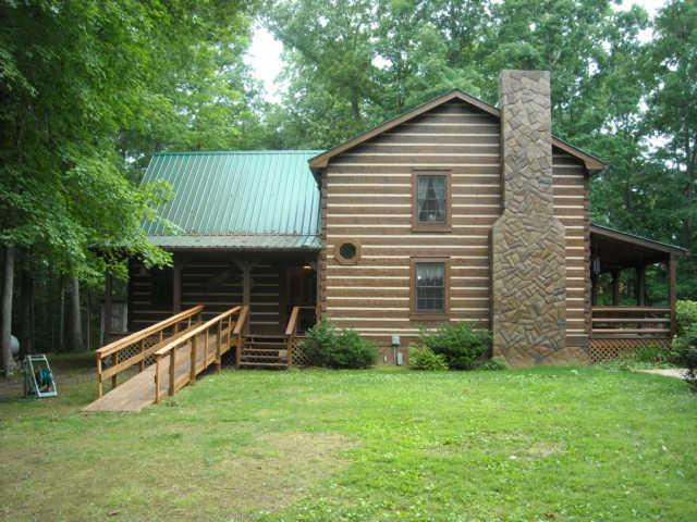 2960 Erwin Road Clarksville, TN 37043 - Photo 14 of 20 Side view of home
