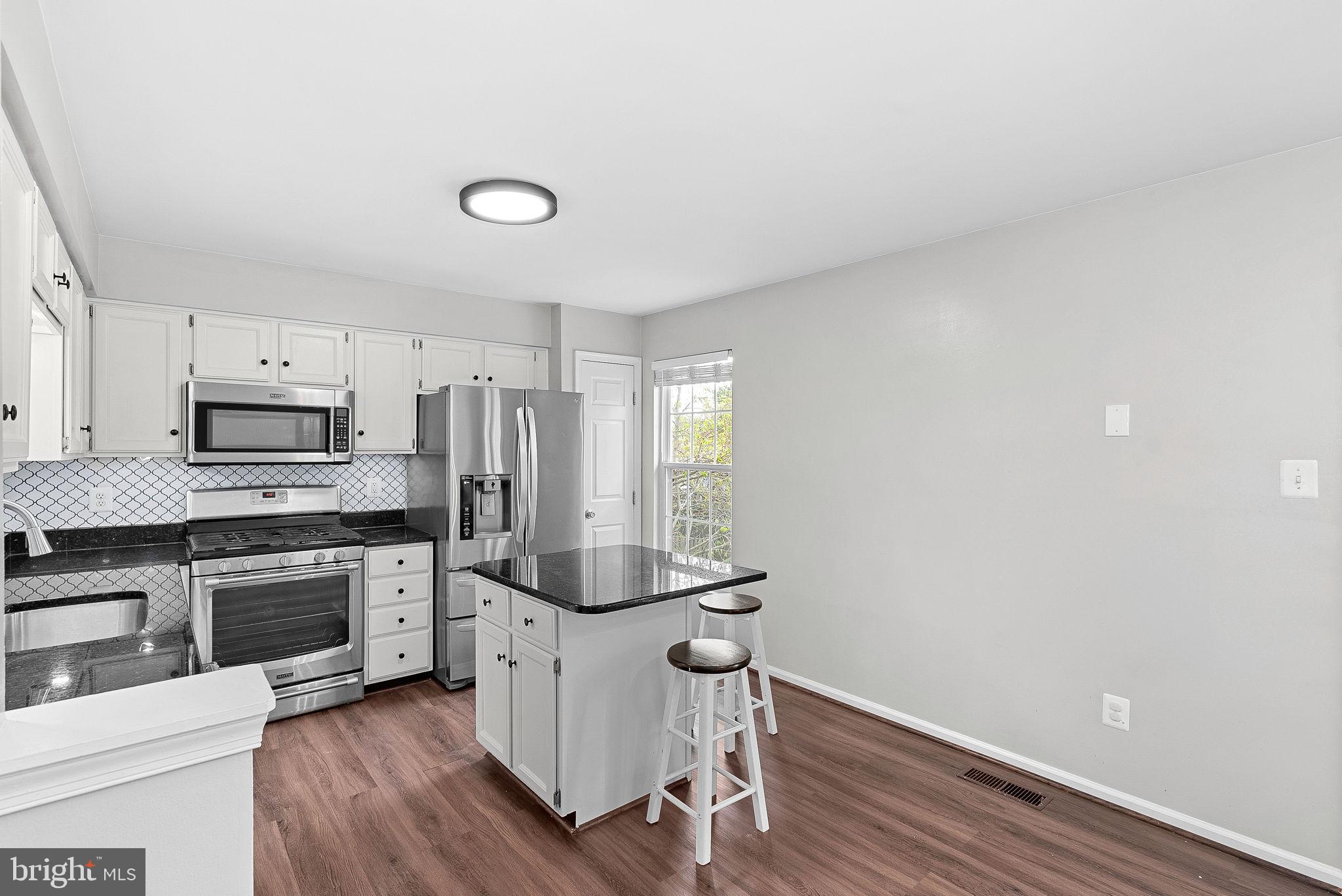 21074 Cornerpost Square Ashburn, VA 20147 - Photo 11 of 81