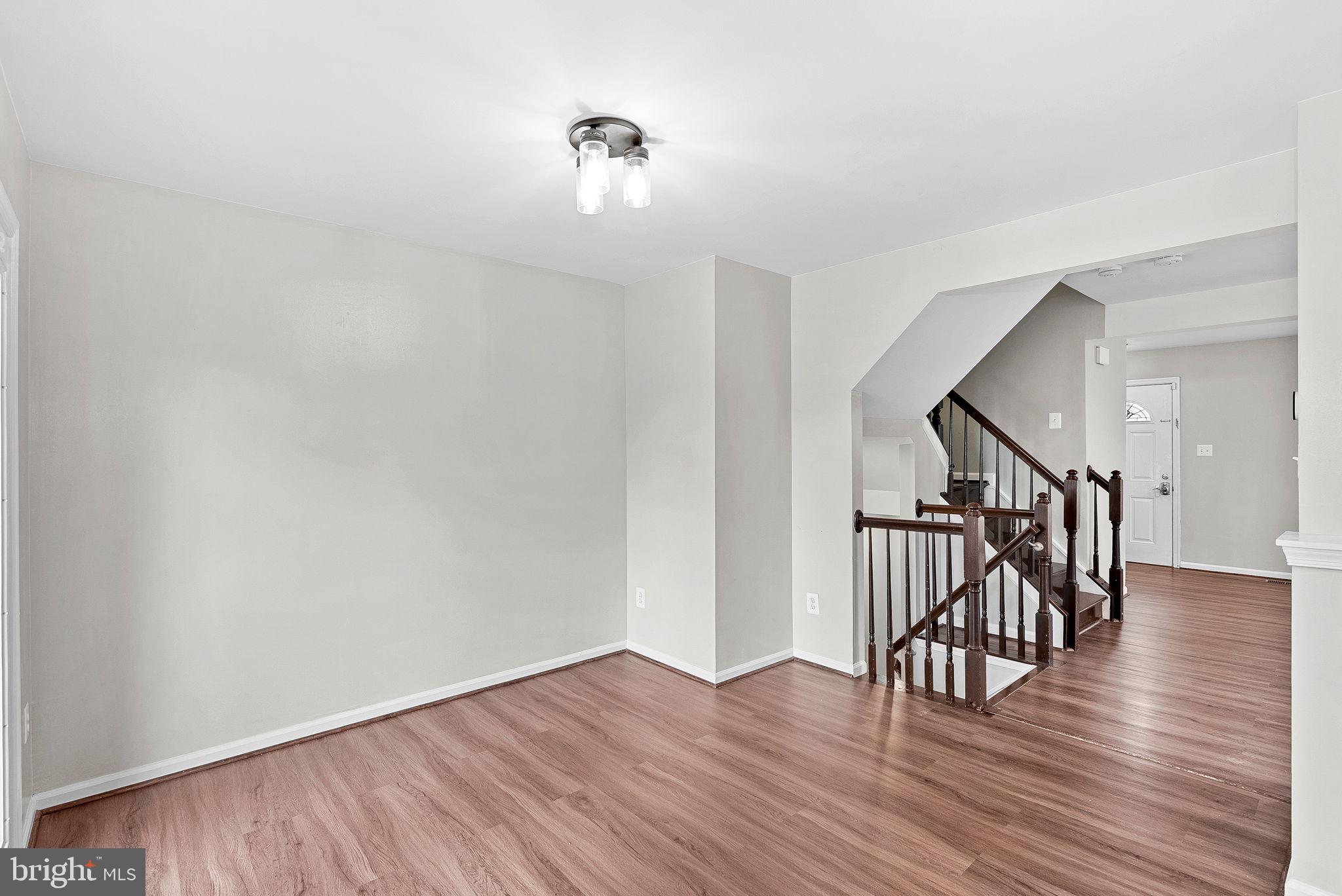 21074 Cornerpost Square Ashburn, VA 20147 - Photo 18 of 81 Dining Room