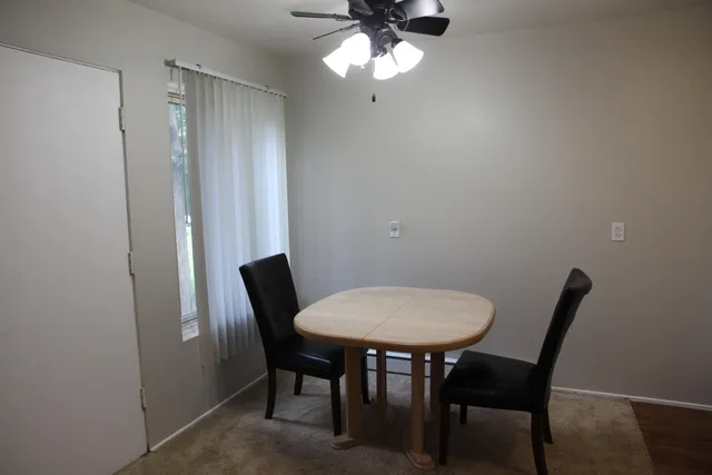 $1,295 | 4190 Packard Street, Unit 4, Ann Arbor, MI 48108