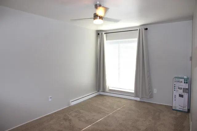 $1,295 | 4190 Packard Street, Unit 4, Ann Arbor, MI 48108