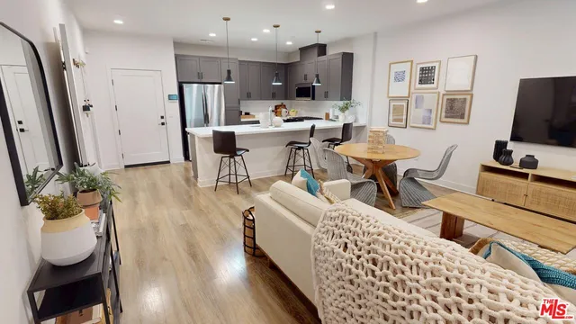 $3,510 | 13995 Foothill Boulevard, Unit 3713, Fontana, CA 92335