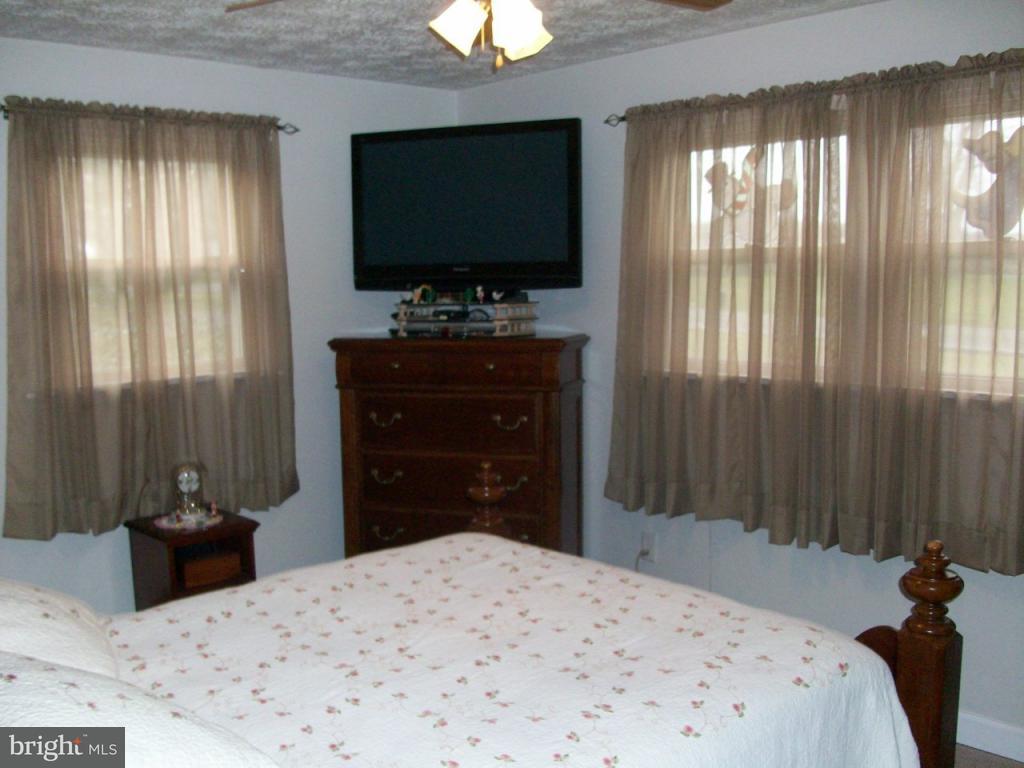 4 Golf Road Myerstown, PA 17067 - Photo 7 of 18 Gallery Image 7