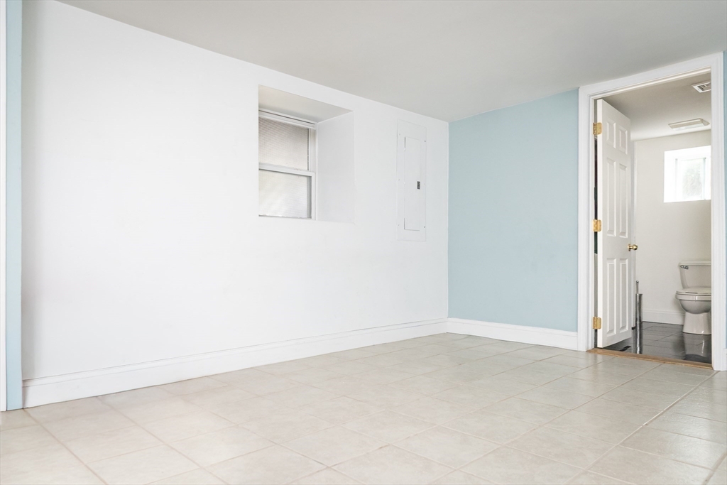 15 Murray Hill Road Medford, MA 02155 - Photo 23 of 37 Gallery Image 23