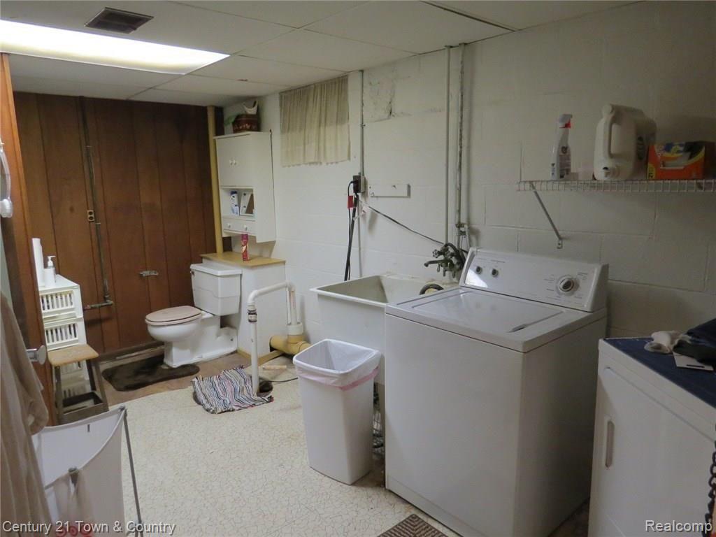 3144 York Road Rochester, MI 48309 - Photo 17 of 17 York 040.JPG