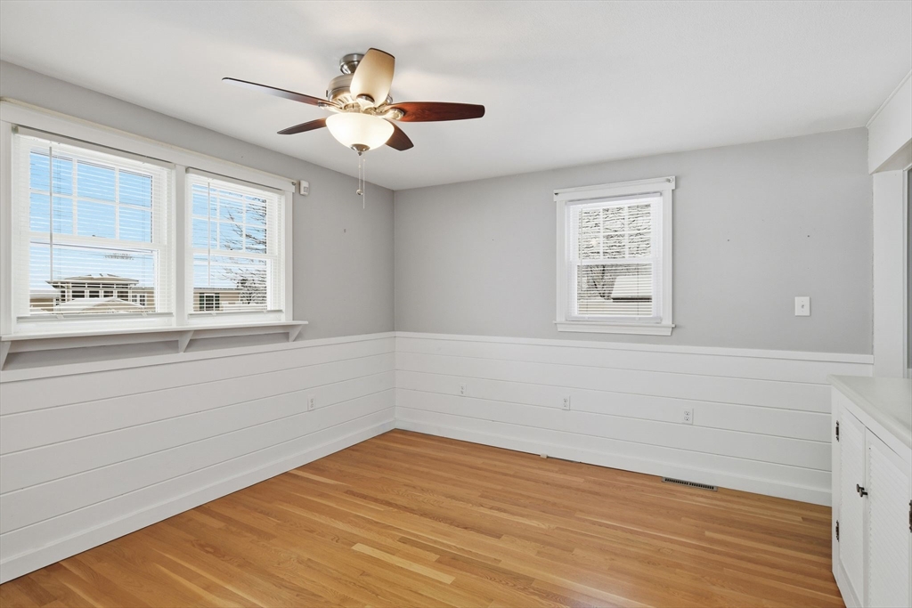 44 Amanda Street Springfield, MA 01118 - Photo 14 of 41