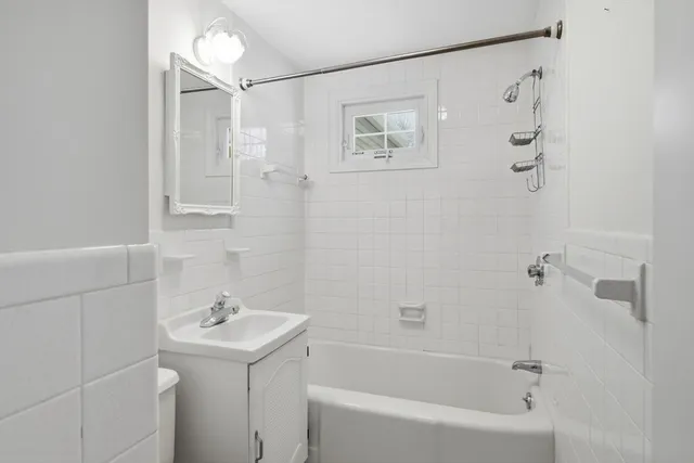 $324,900 | 44 Amanda Street, Springfield, MA 01118