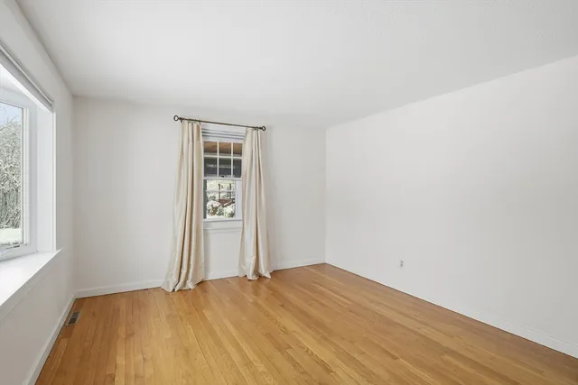 $324,900 | 44 Amanda Street, Springfield, MA 01118