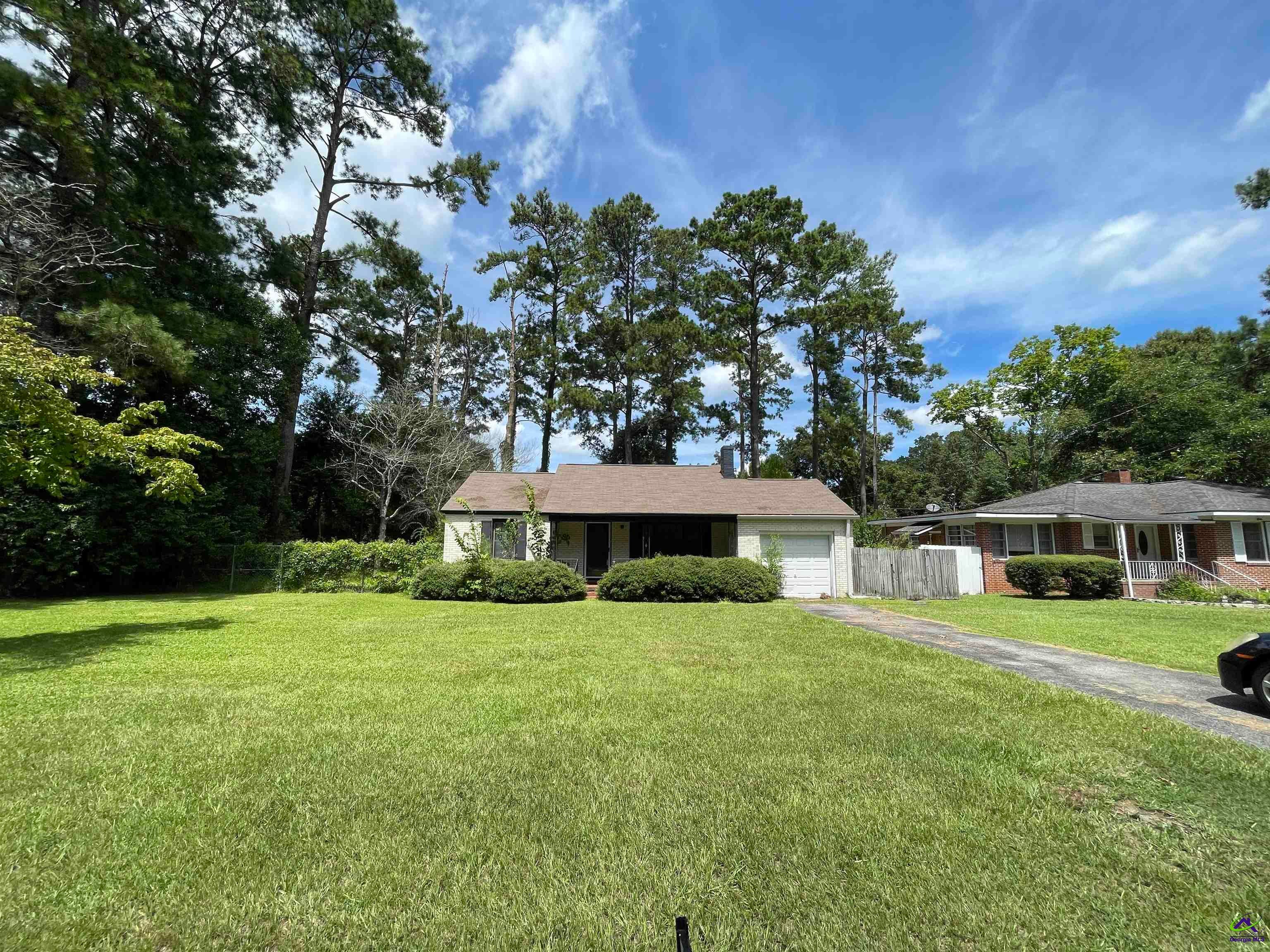 110 Southwest Peter Street Cochran, GA 31014 - Photo 1 of 19 Gallery Image 1