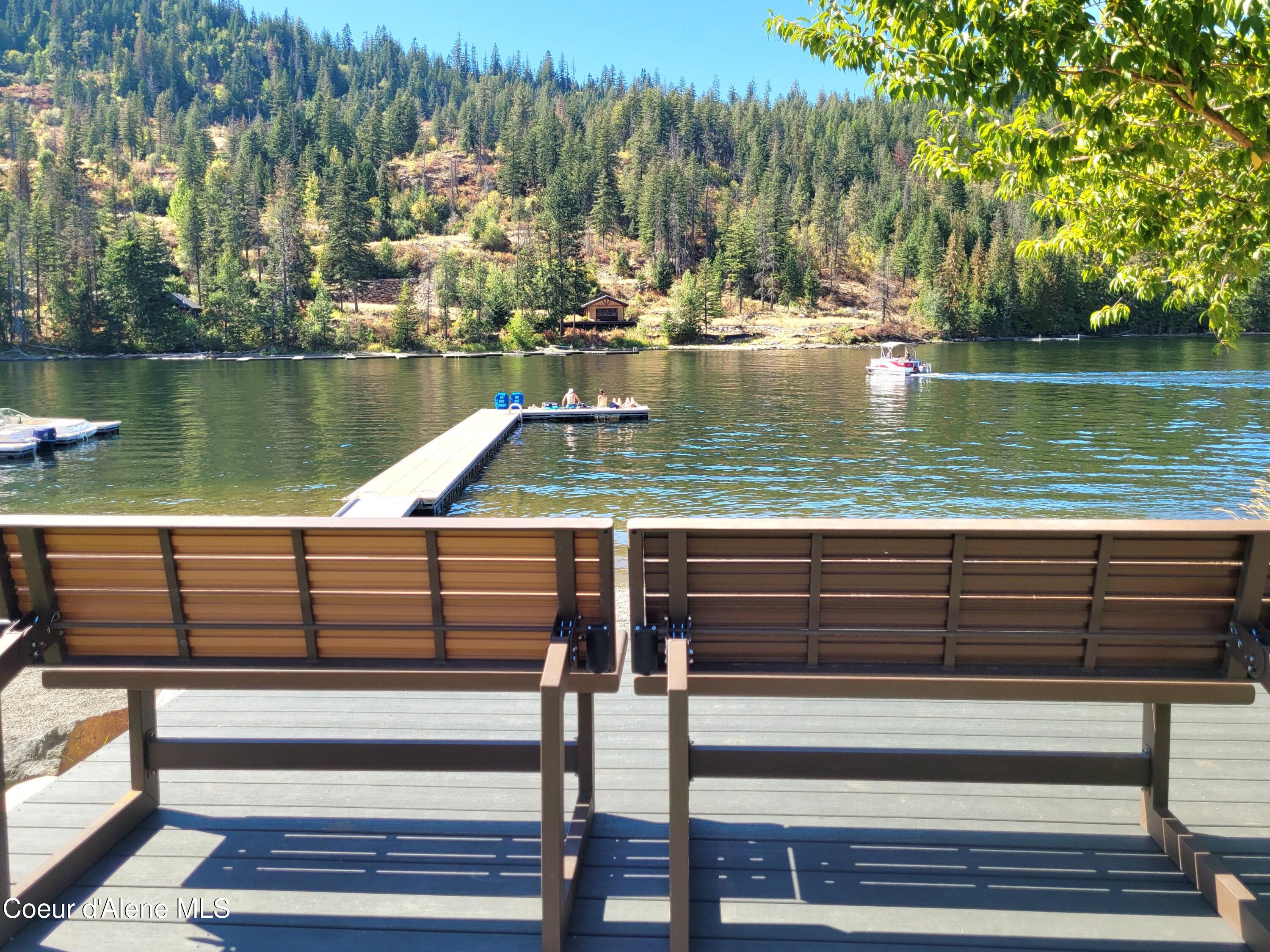 5305 West Fairway Lane, Unit 19 Rathdrum, ID 83858 - Photo 30 of 50 Private community day dock