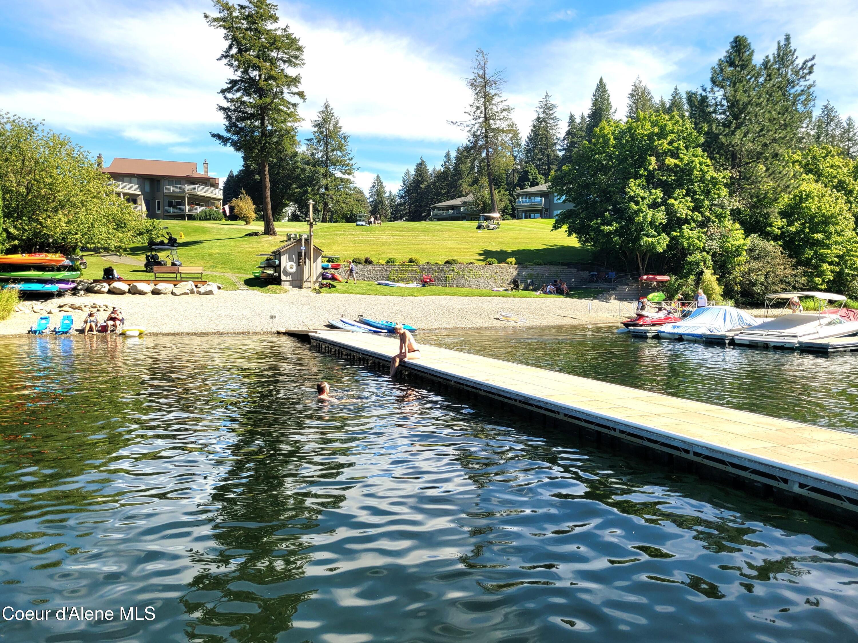 5305 West Fairway Lane, Unit 19 Rathdrum, ID 83858 - Photo 33 of 50 private community Day dock