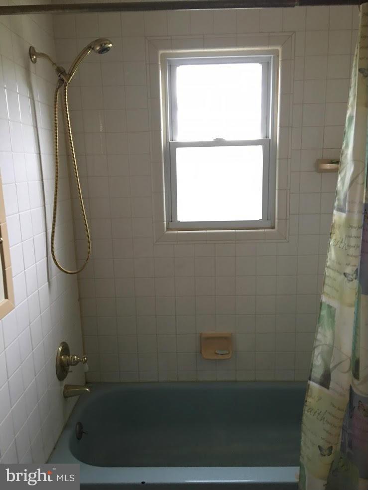 8217 Richardson Road Clinton, MD 20735 - Photo 9 of 14 Bath