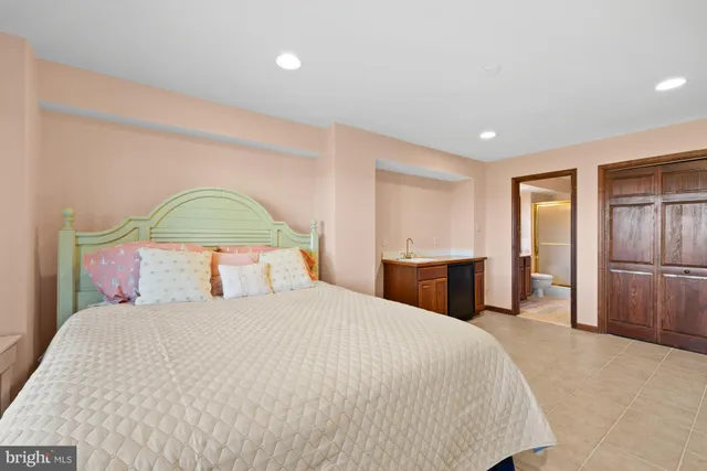 $2,799,000 | 35798 Coastal Highway, Fenwick Island, DE 19944