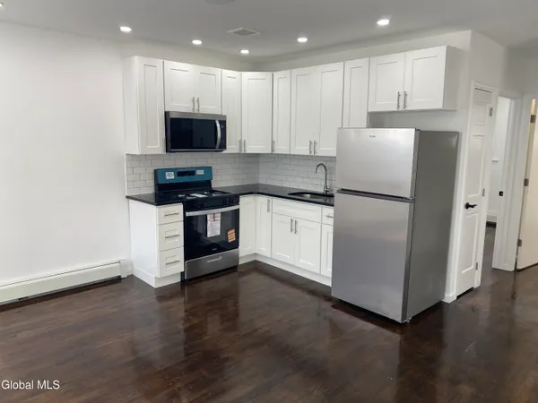 $289,900 | 885 Yorkston Street, Schenectady, NY 12303