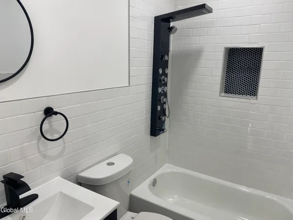 $289,900 | 885 Yorkston Street, Schenectady, NY 12303