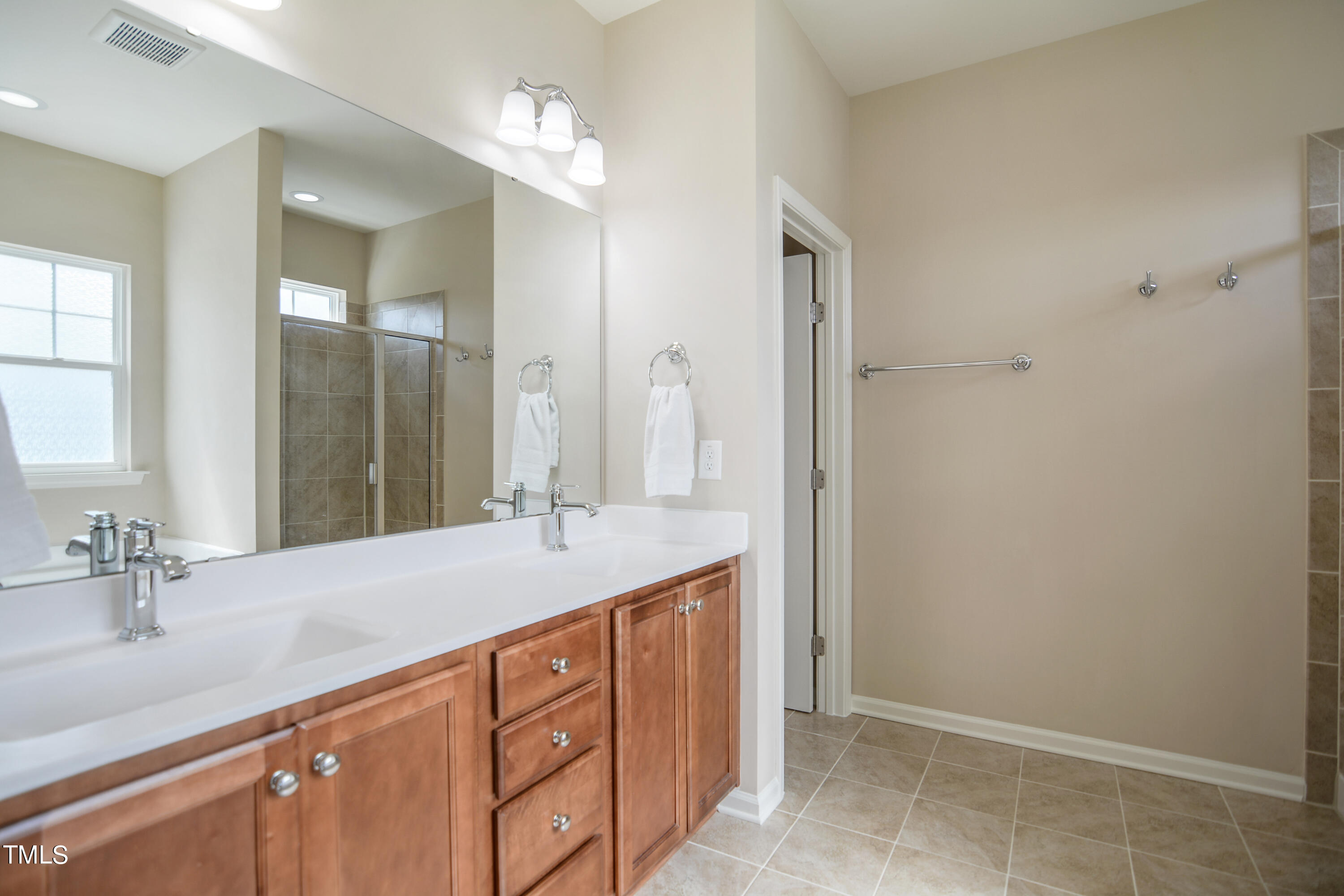 126 Zante Currant Road Durham, NC 27703 - Photo 15 of 28 20
