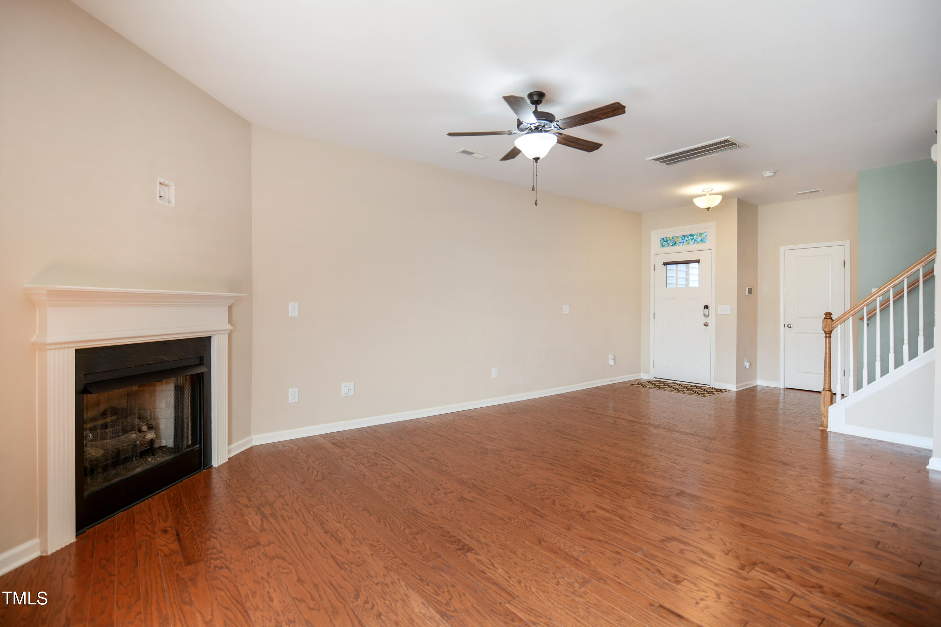 126 Zante Currant Road Durham, NC 27703 - Photo 4 of 28 02