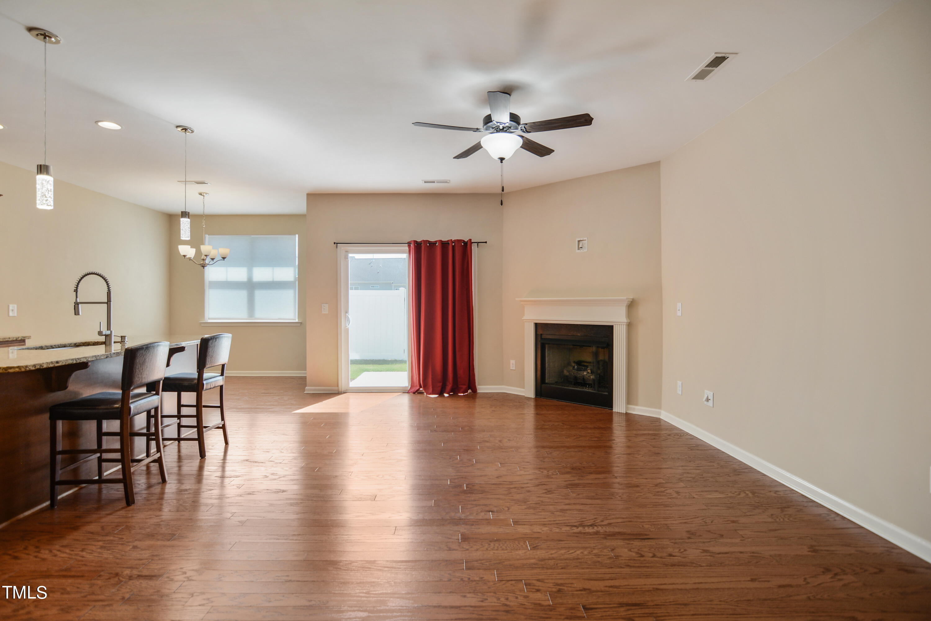 126 Zante Currant Road Durham, NC 27703 - Photo 5 of 28 03