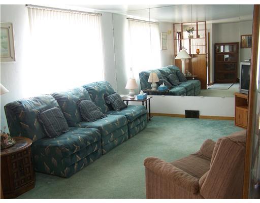 1426 Rutherford Avenue Beechview, PA 15216 - Photo 2 of 18 Living Room. LARGE BRIGHT LIVINGROOM