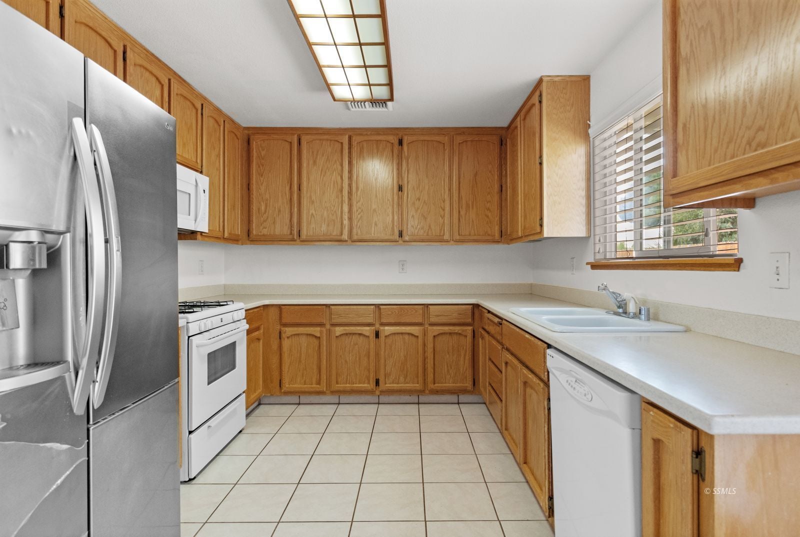 901 West Hood Avenue Ridgecrest, CA 93555 - Photo 7 of 9 Gallery Image 7