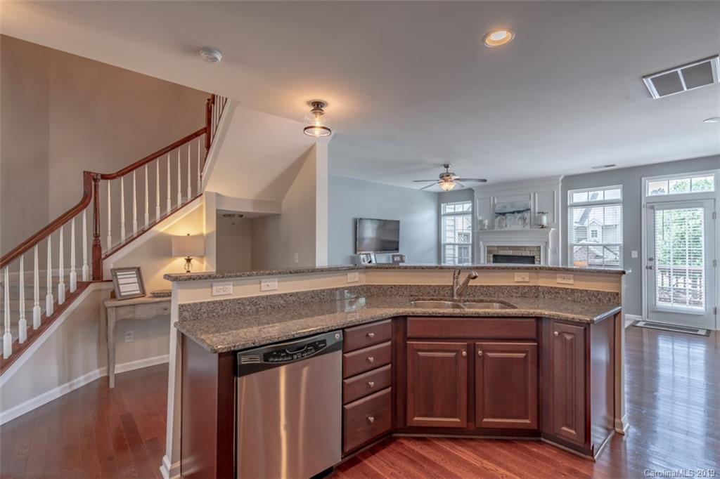 6126 Rockefeller Lane Charlotte, NC 28210 - Photo 13 of 33 Gallery Image 13
