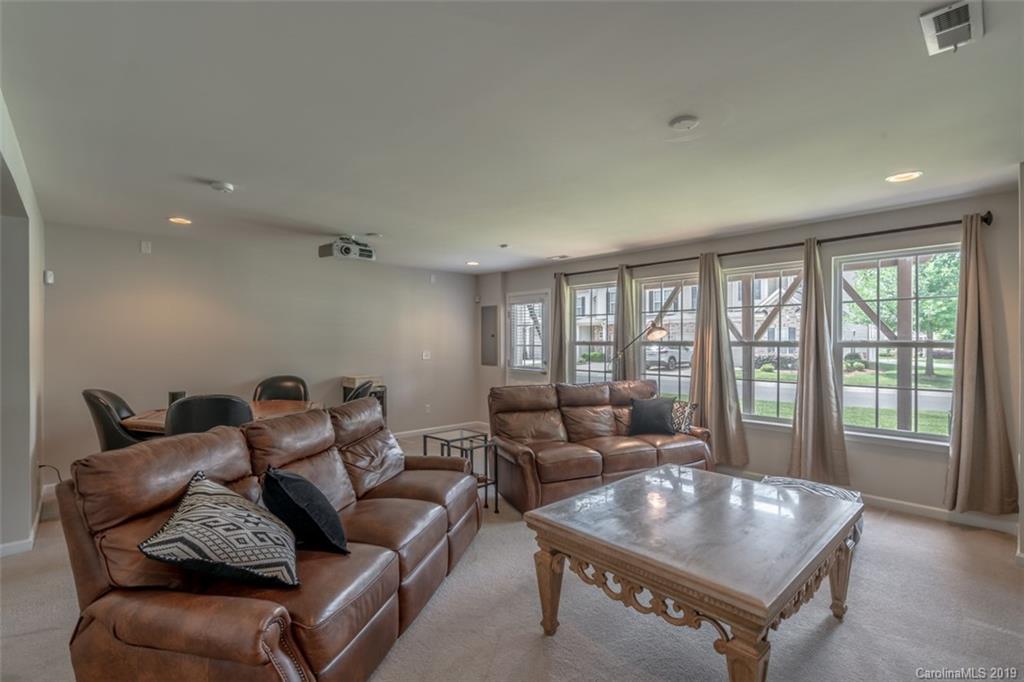 6126 Rockefeller Lane Charlotte, NC 28210 - Photo 6 of 33 Gallery Image 6