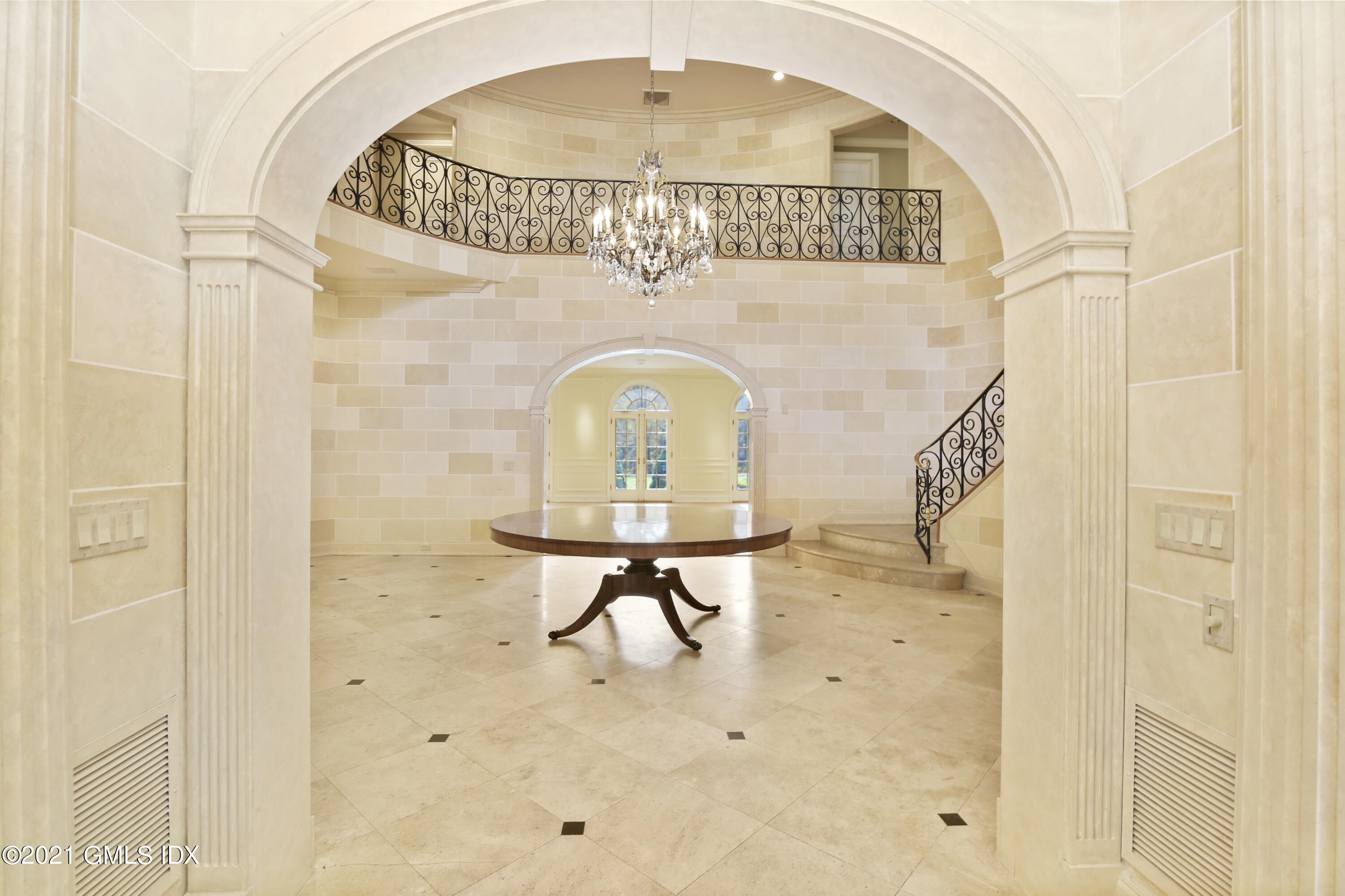 18 Lower Cross Road Greenwich, CT 06831 - Photo 4 of 40