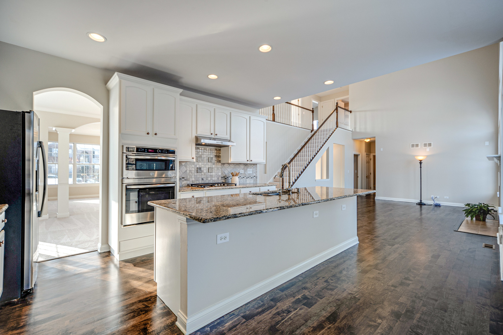 307 Saddle Lane Fox River Grove, IL 60021 - Photo 15 of 53