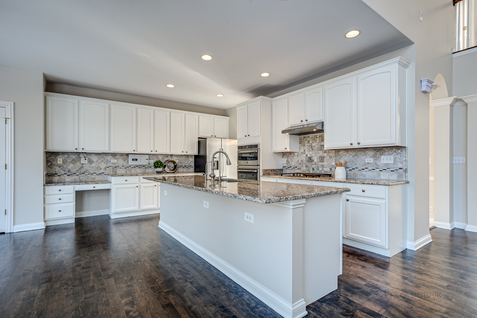 307 Saddle Lane Fox River Grove, IL 60021 - Photo 16 of 53