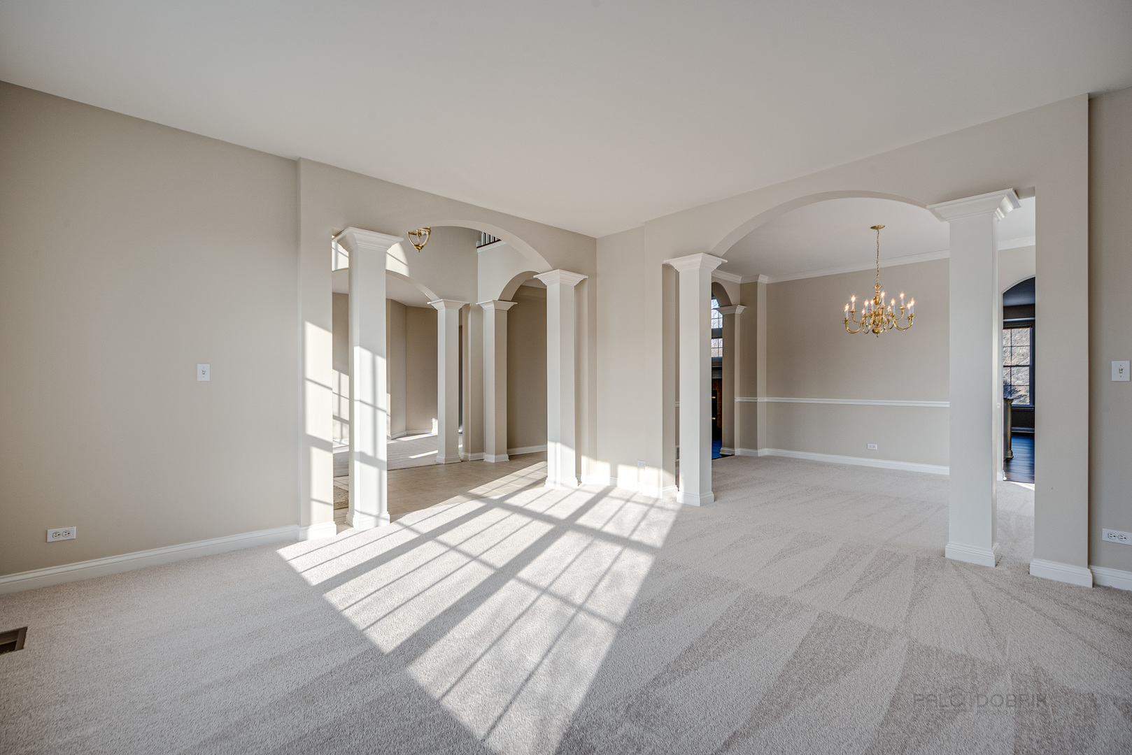 307 Saddle Lane Fox River Grove, IL 60021 - Photo 7 of 53