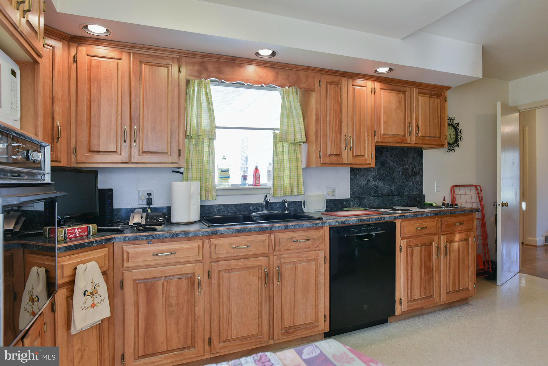 18917 Rolling Road Hagerstown, MD 21742 - Photo 20 of 43 Gallery Image 20