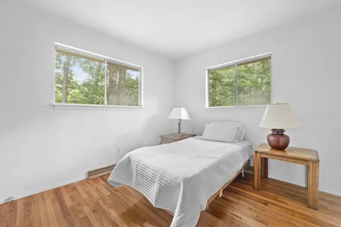 $1,400,000 | 11 Patriots Lane, East Hampton, NY 11937