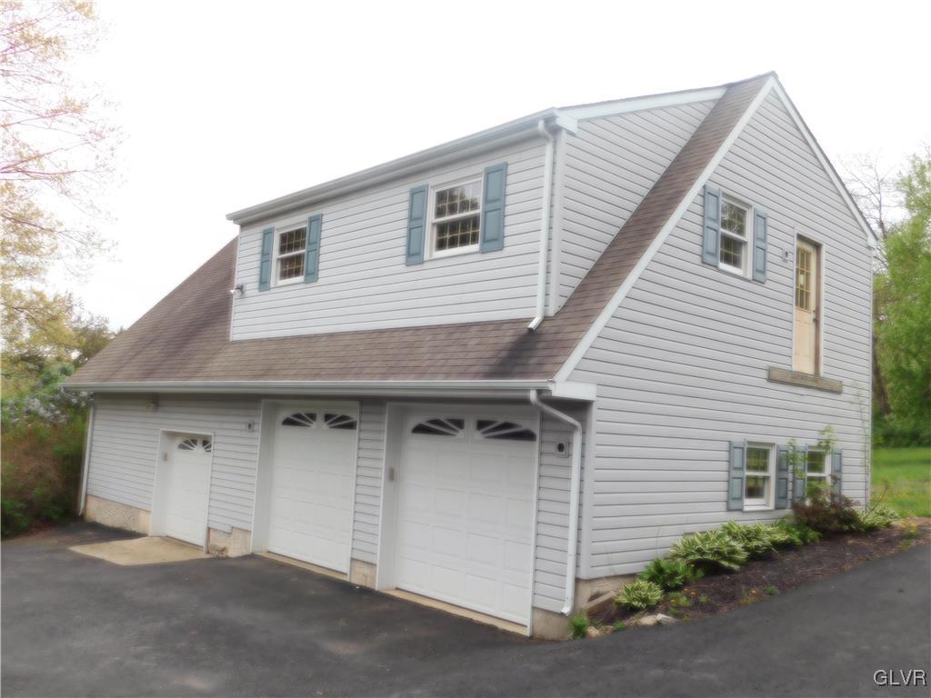 5940 Emmaus Road Emmaus, PA 18049 - Photo 3 of 11 Gallery Image 3