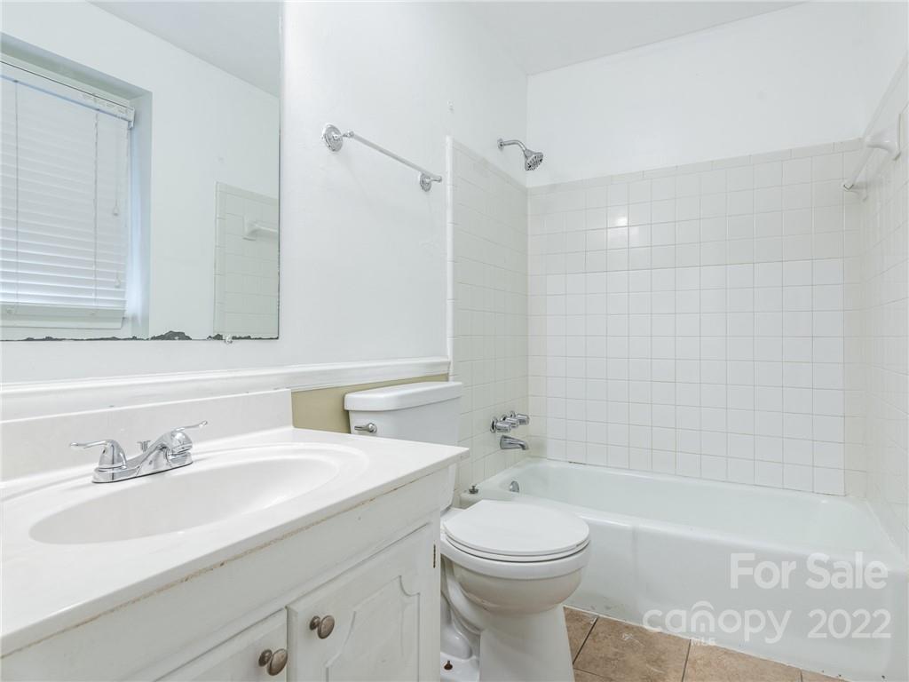 1135 Berry Ridge Road Charlotte, NC 28270 - Photo 8 of 38 Gallery Image 8