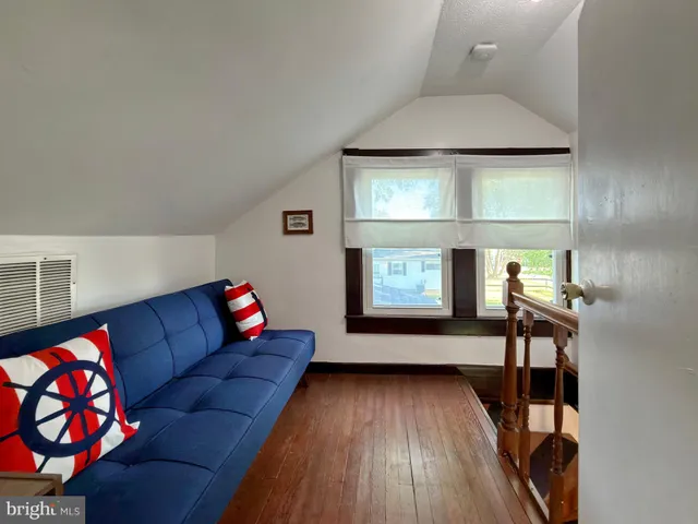 $330,000 | 18109 Piedmont Drive, Cobb Island, MD 20625