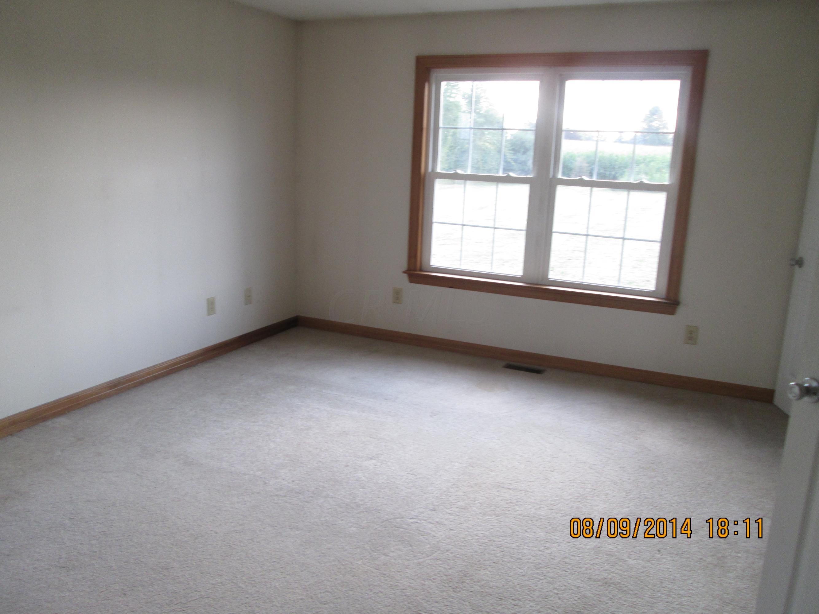 8951 Justus Road Southwest Stoutsville, OH 43154 - Photo 4 of 10