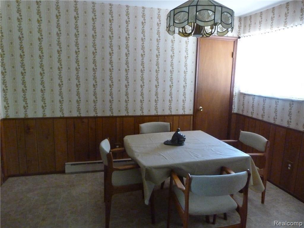 3066 Red Barn Road Flint, MI 48507 - Photo 13 of 20 P1040678.JPG