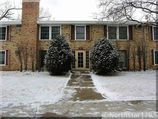 4648 Cedar Lk Road South, Unit 2 St. Louis Park, MN 55416 - Photo 1 of 18 Gallery Image 1