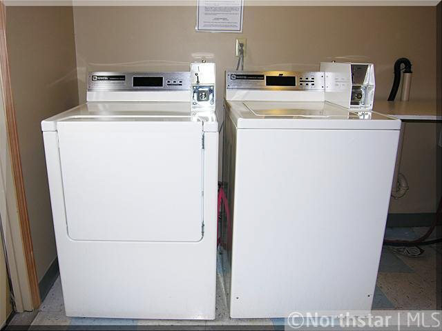 4648 Cedar Lk Road South, Unit 2 St. Louis Park, MN 55416 - Photo 16 of 18 Gallery Image 16
