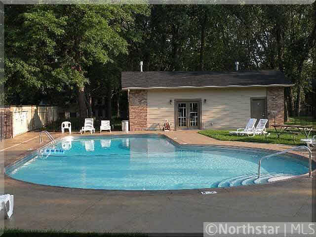 4648 Cedar Lk Road South, Unit 2 St. Louis Park, MN 55416 - Photo 17 of 18 Gallery Image 17
