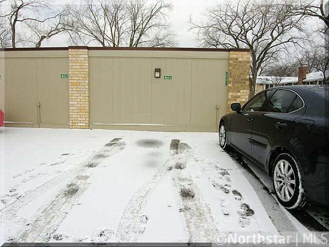 4648 Cedar Lk Road South, Unit 2 St. Louis Park, MN 55416 - Photo 18 of 18 Gallery Image 18
