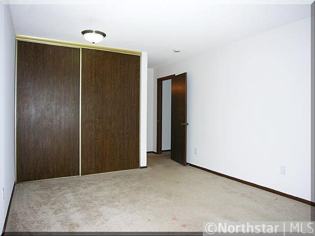 4648 Cedar Lk Road South, Unit 2 St. Louis Park, MN 55416 - Photo 9 of 18 Gallery Image 9