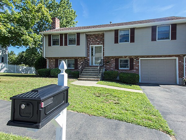 9 John Road Peabody, MA 01960 - Photo 1 of 24 Gallery Image 1