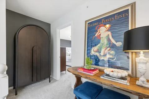 $750,000 | 30 North Dryden Place, Arlington Heights, IL 60004